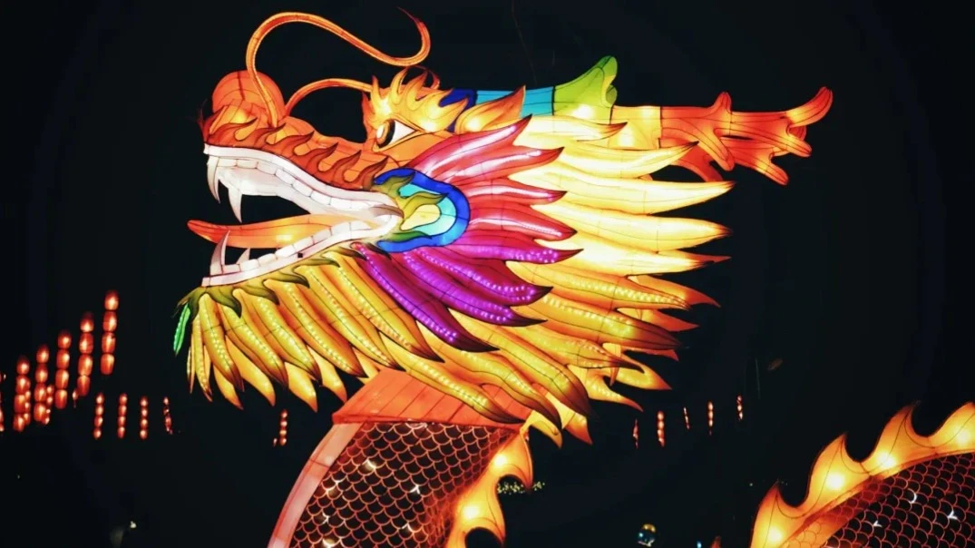 Инвестгиганты в 2026 году делают ставку на редкий сценарий — синхронный рост акций и национальной валюты в Китае  / Фото: Unsplash/Ivan Aleksic