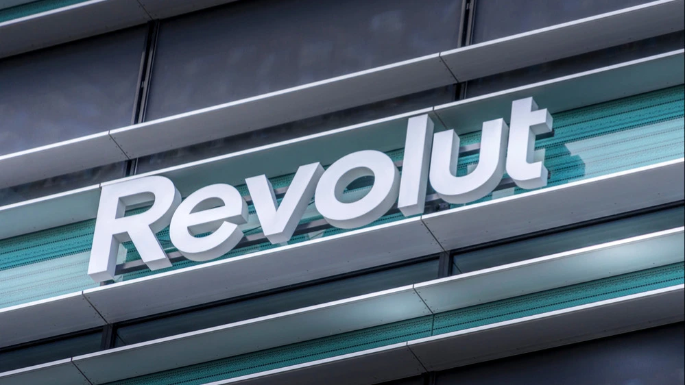 Fintech startup wants to attract customers to Peru with multi-currency accounts and simple transfers from abroad / Photo: Veja / Shutterstock.com