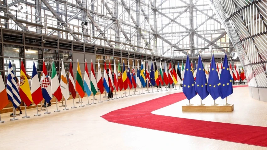 Brussels may for the first time use the so-called trade bazooka against Washington - this tool allows blocking access to markets in whose trade the U.S. has a surplus / Photo: Shutterstock.com