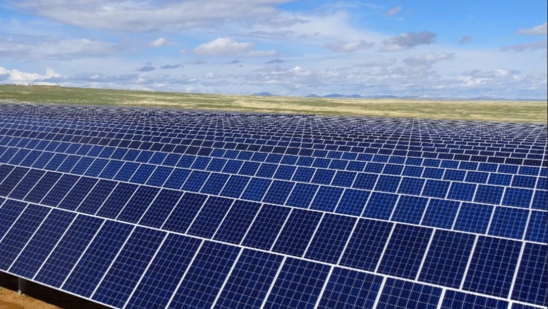 Zacks посоветовал инвесторам пять small-cap акций, включая производителя солнечных трекеров Array Technologies / Фото: Instagram / Arraytechinc