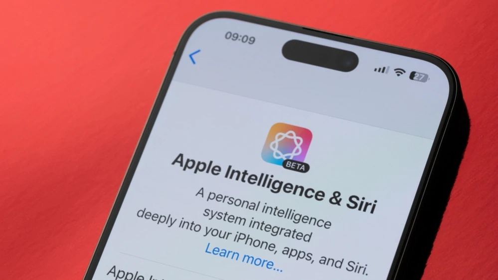 Чат-бот Siri будет управлять большинством приложений Apple / Фото: PixieMe / Shutterstock.com