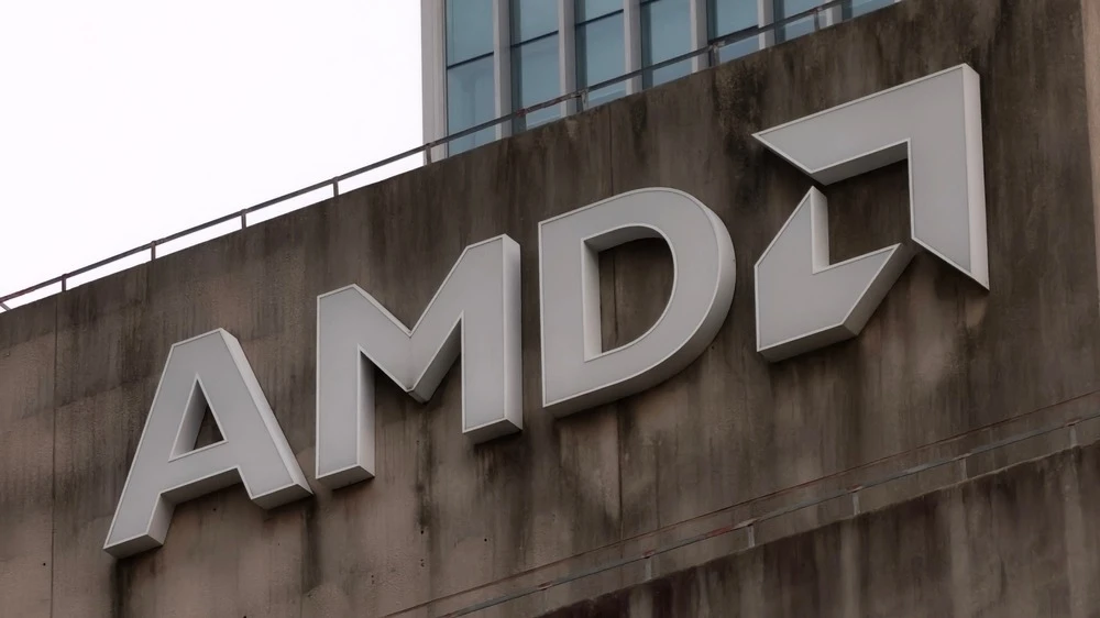 Акции чипмейкера Advanced Micro Devices растут на ожиданиях аналитиками сильной отчетности и возможного повышения прогнозов / Фото: Robert Way/Shutterstock