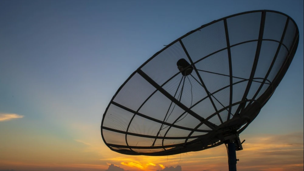 Rheinmetall and satellite manufacturer OHB are discussing the creation of a secure satellite communications network for the Bundeswehr - the military analog of Starlink / Photo: H_Sutthichai / Shutterstock