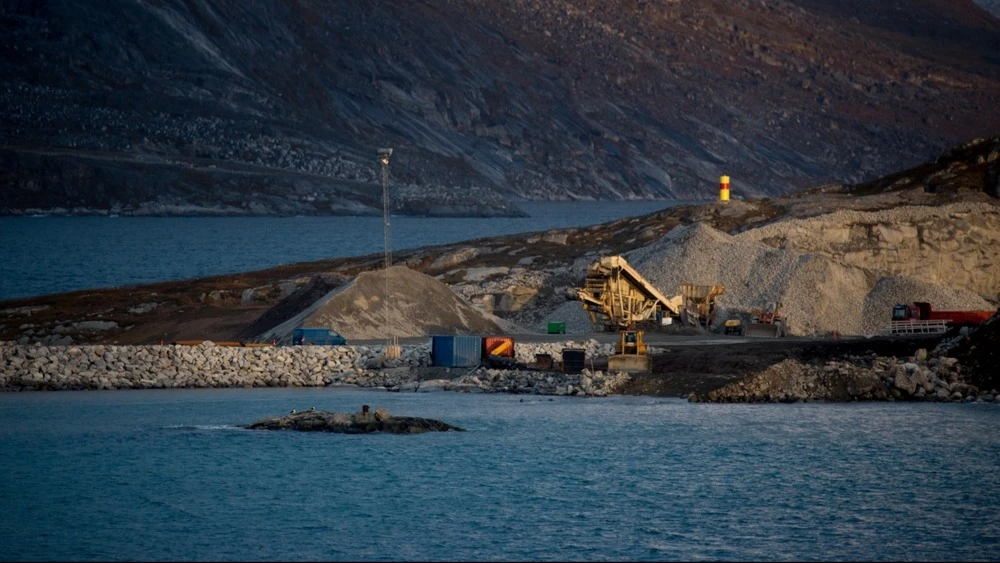 По оценке Deutsche Bank в Гренландии сосредоточено около 1,5 млн тонн редкоземельных элементов / Фото: Shutterstock.com