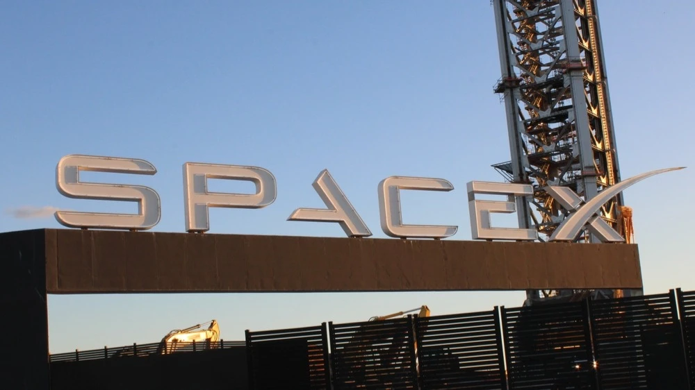 Musk has proposed that the potentially largest IPO in history be timed to coincide with a rare planetary convergence and his own birthday / Photo: Findaview / Shutterstock