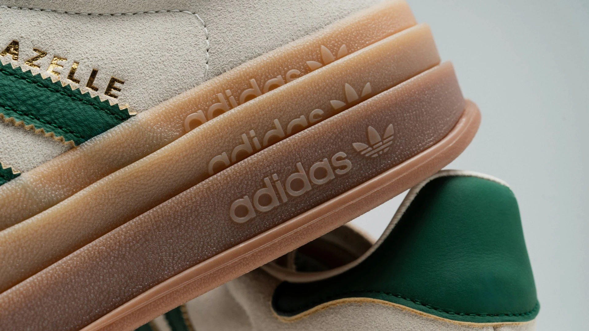 Adidas announced record sales in 2025 / Photo: Unsplash/Karsten Winegeart