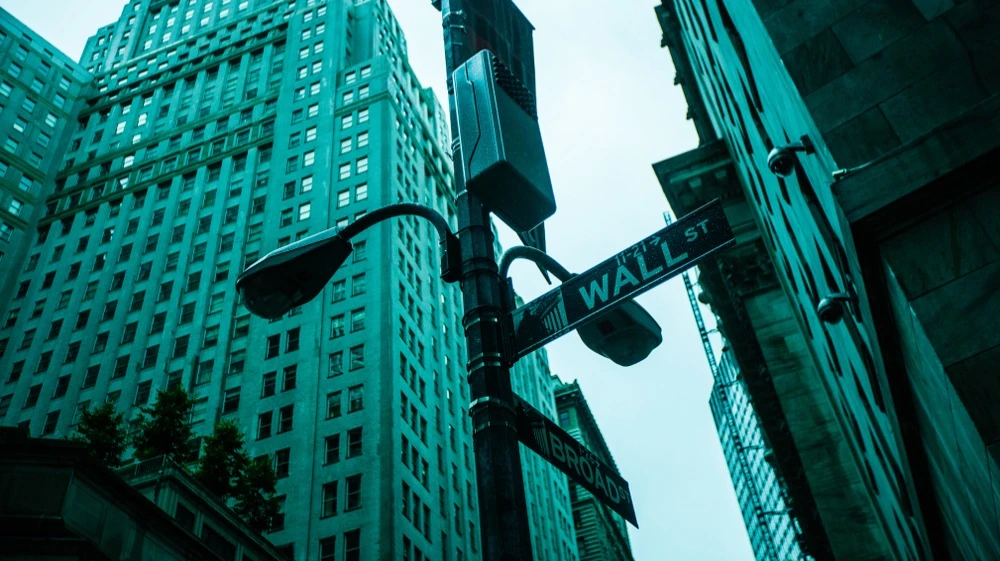 Главные фондовые индексы США снизились на торгах 30 января / Фото: Shutterstock.com/Krzysztof Stefaniak