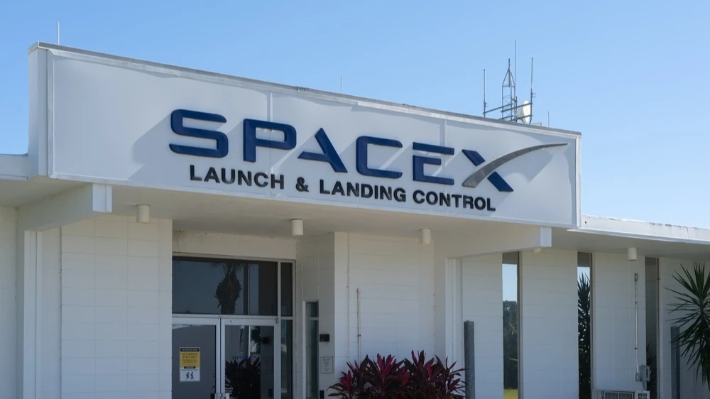 SpaceX в преддверии IPO требует сократить сроки включения в фондовые индексы США новых крупных эмитентов / Фото: Shutterstock.com