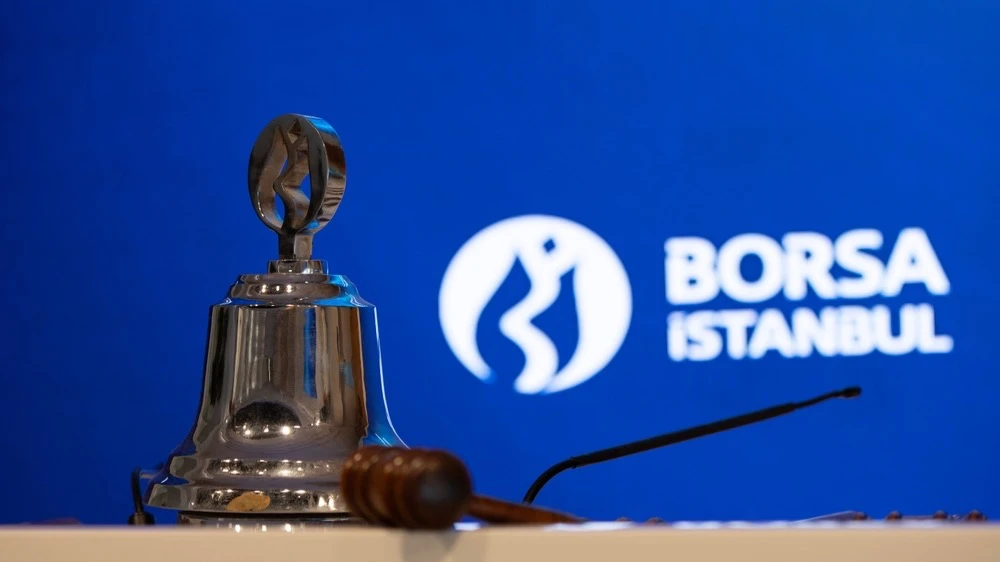 Ключевой индекс Стамбульской фондовой биржи прибавил с начала года более 23%, также вырос объем торгов на ней / Фото: OVKNHR / Shutterstock.com
