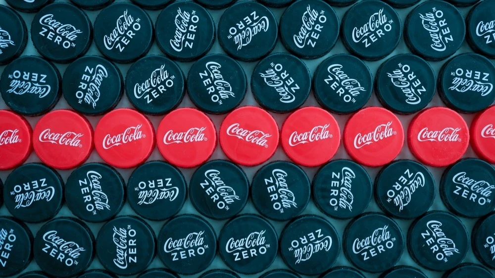 Спрос на классическую газировку слабеет, тогда как продажи напитков без сахара растут / Фото: Mehaniq / Shutterstock
