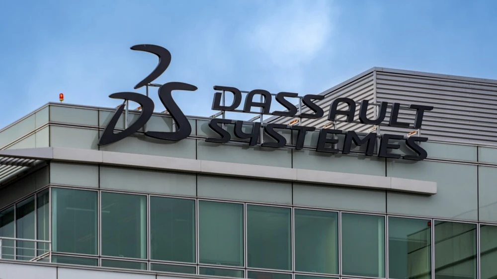 Dassault Systèmes shares plummeted 21% amid a selloff in software developer stocks and a weak company report / Photo: HJBC / Shutterstock