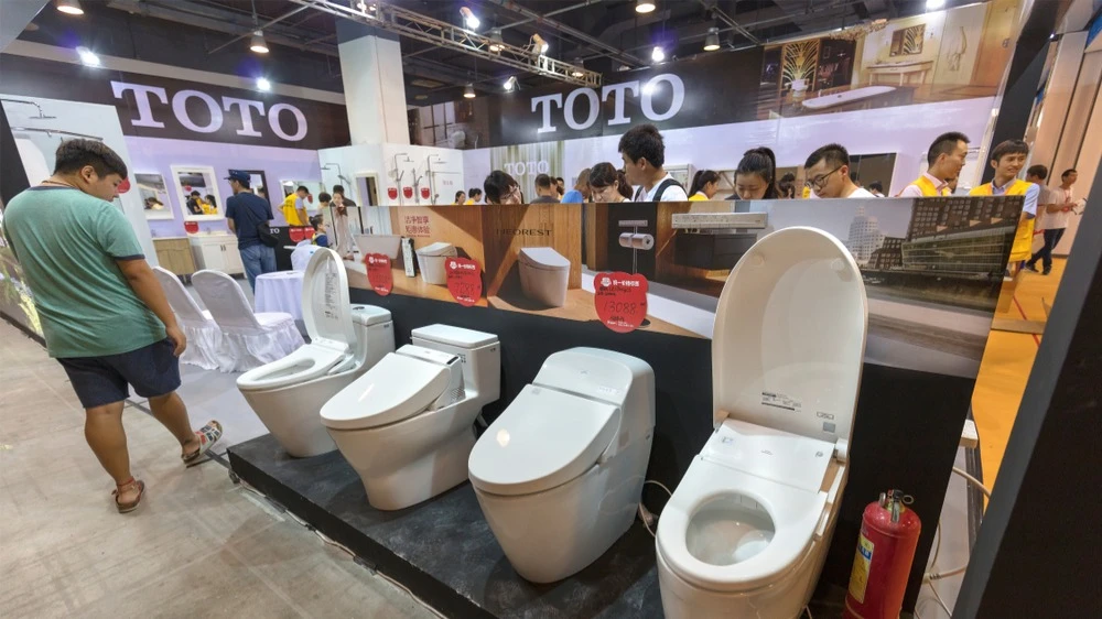 Japanese sanitaryware manufacturer could be a surprise bet on AI, says one of its shareholders / Photo: testing / shutterstock